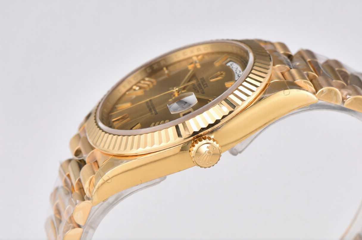Rolex Day Date 40mm Yellow Gold President Bracelet Gold Roman Dial