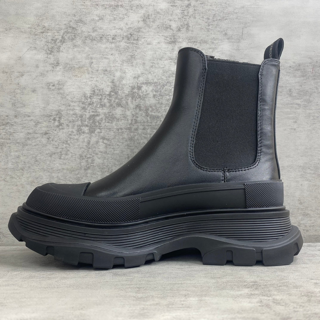 Alexander McQueen Tread Slick Chelsea Boots "Black"