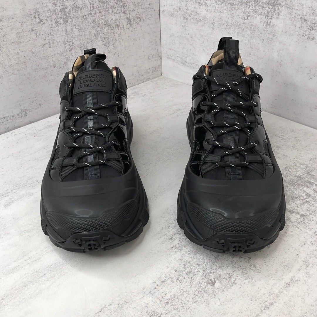 Burberrry Arthur "Black"