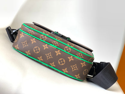 Louis Vuitton S Lock Messenger