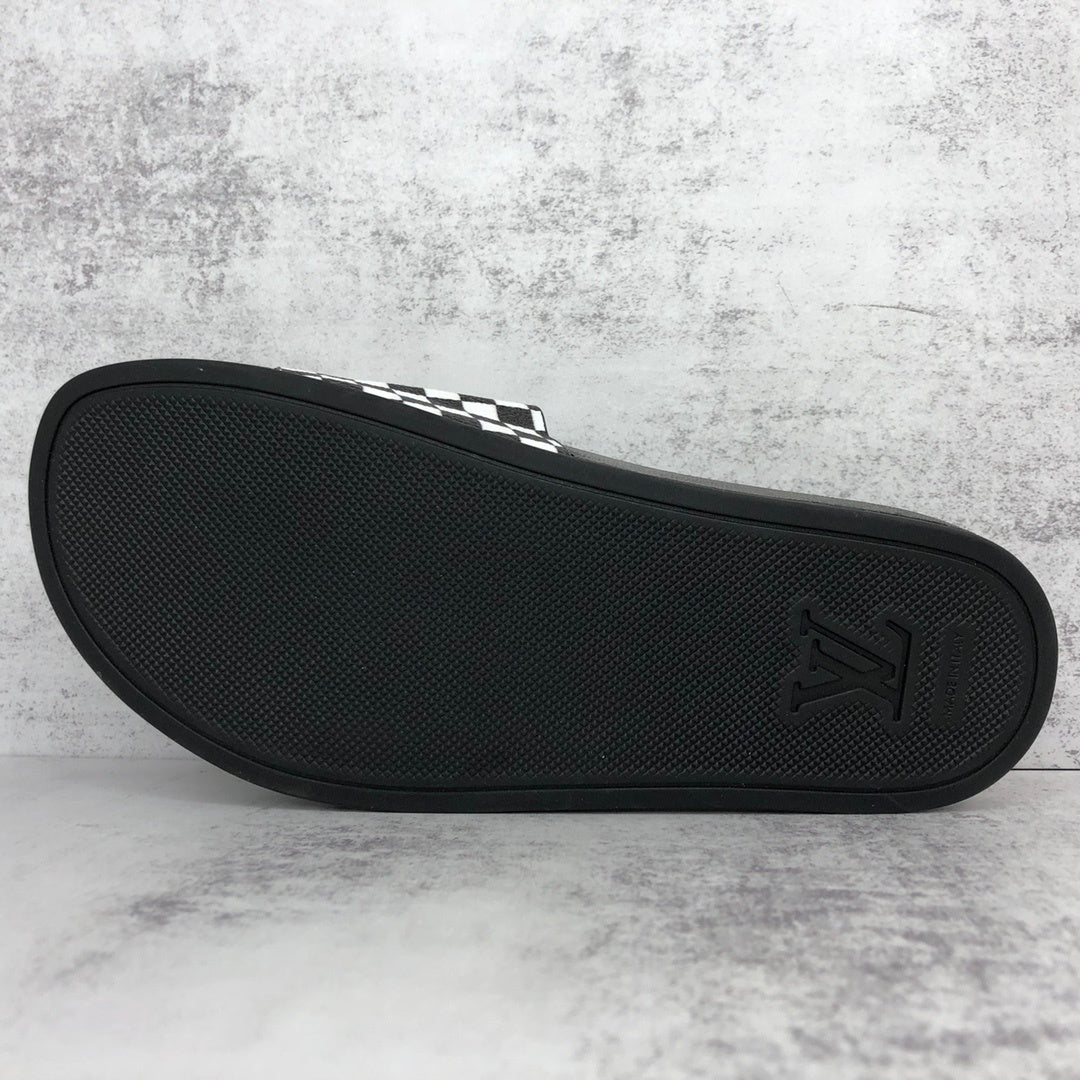 Louis Vuitton Slides "Black-White"