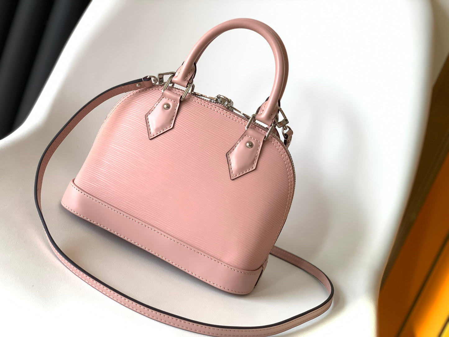 Louis Vuitton Alma BB