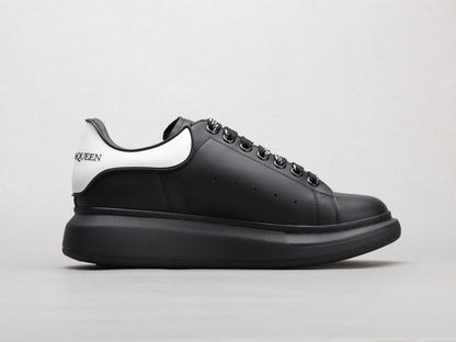 Alexander McQueen Oversized "Black-White"