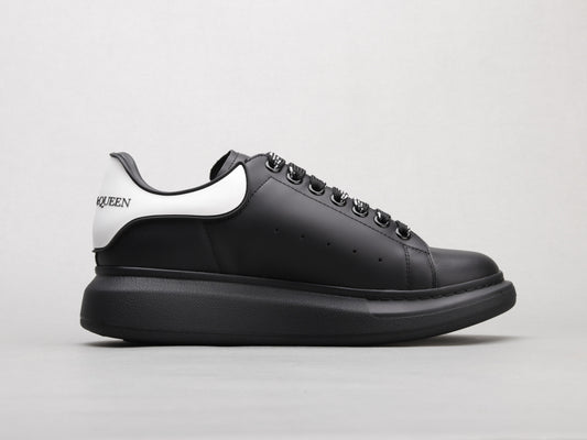 Alexander McQueen Oversized "Black-White"