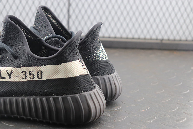 Yeezy 350 V2 "Black White"