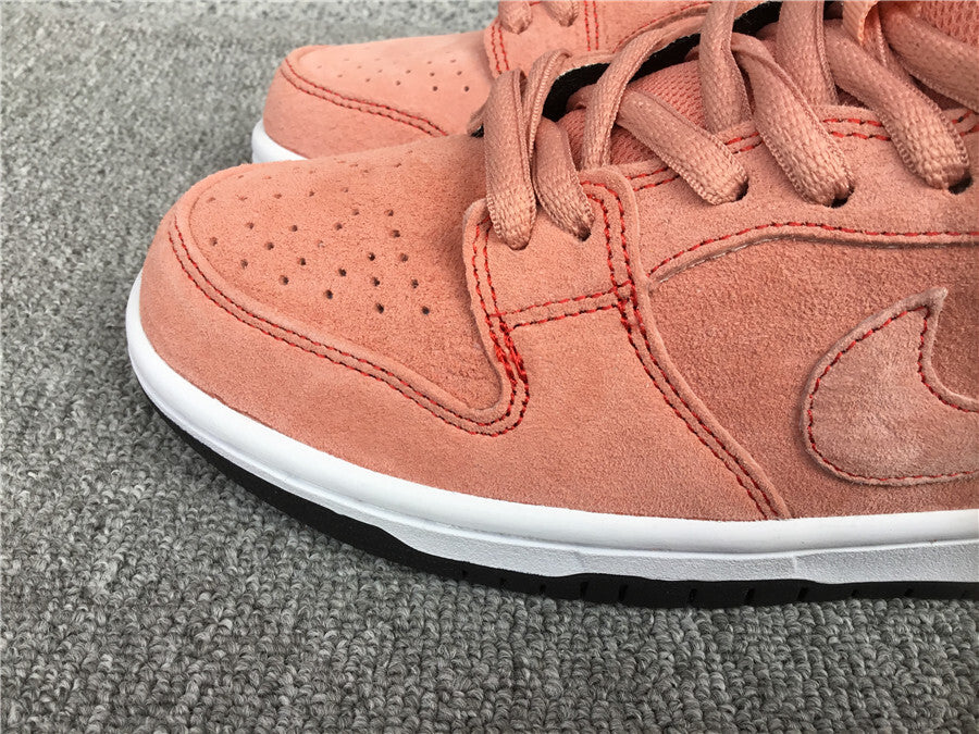 Nike SB Dunk Low Pro "Pink Pig"