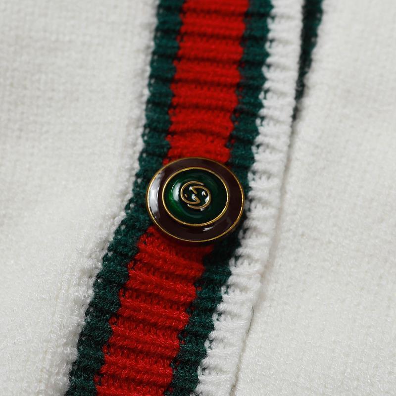 Gucic Cardigan "White"