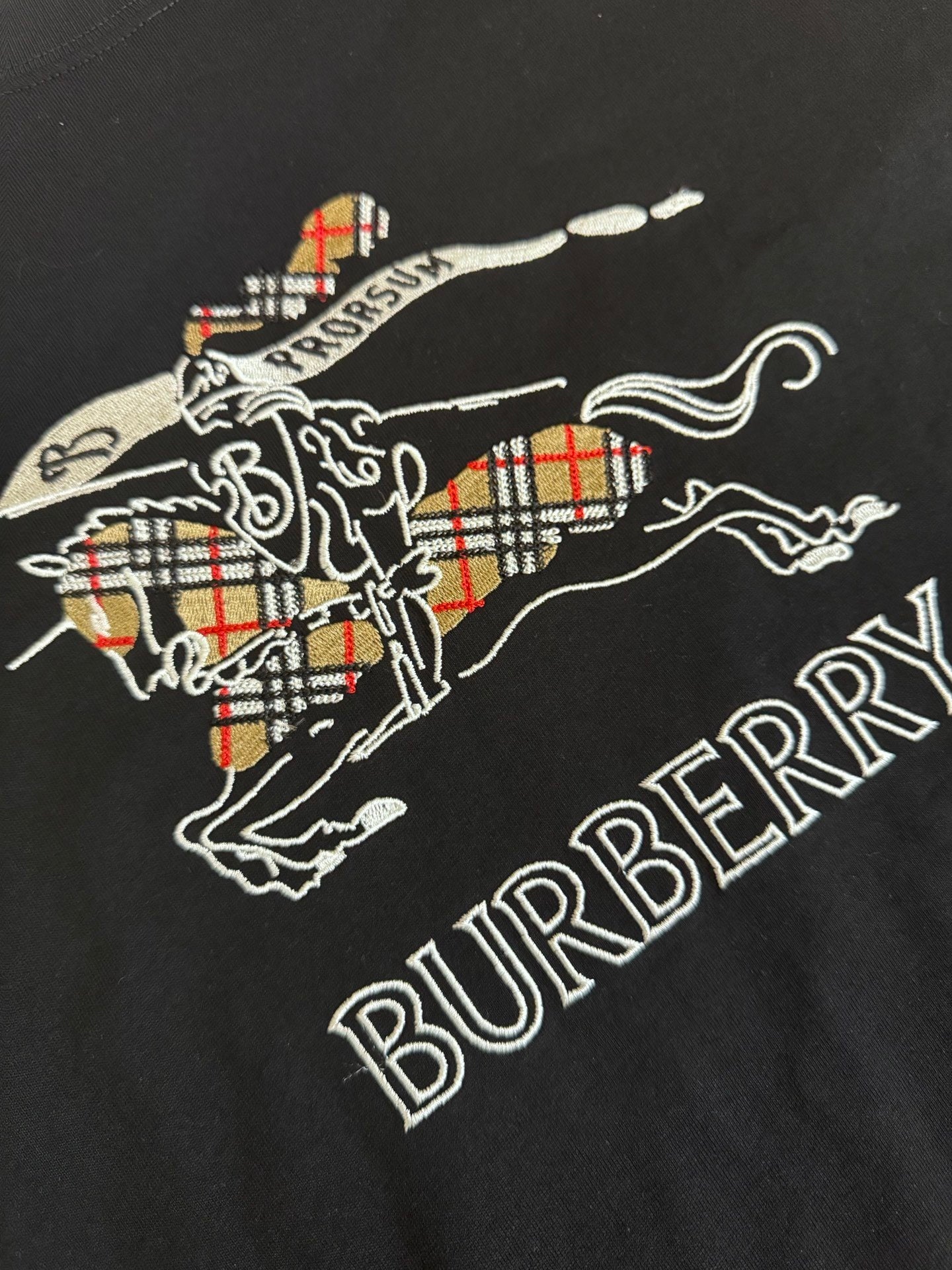 Burberry Equestrian Knight T-Shirt "Black"