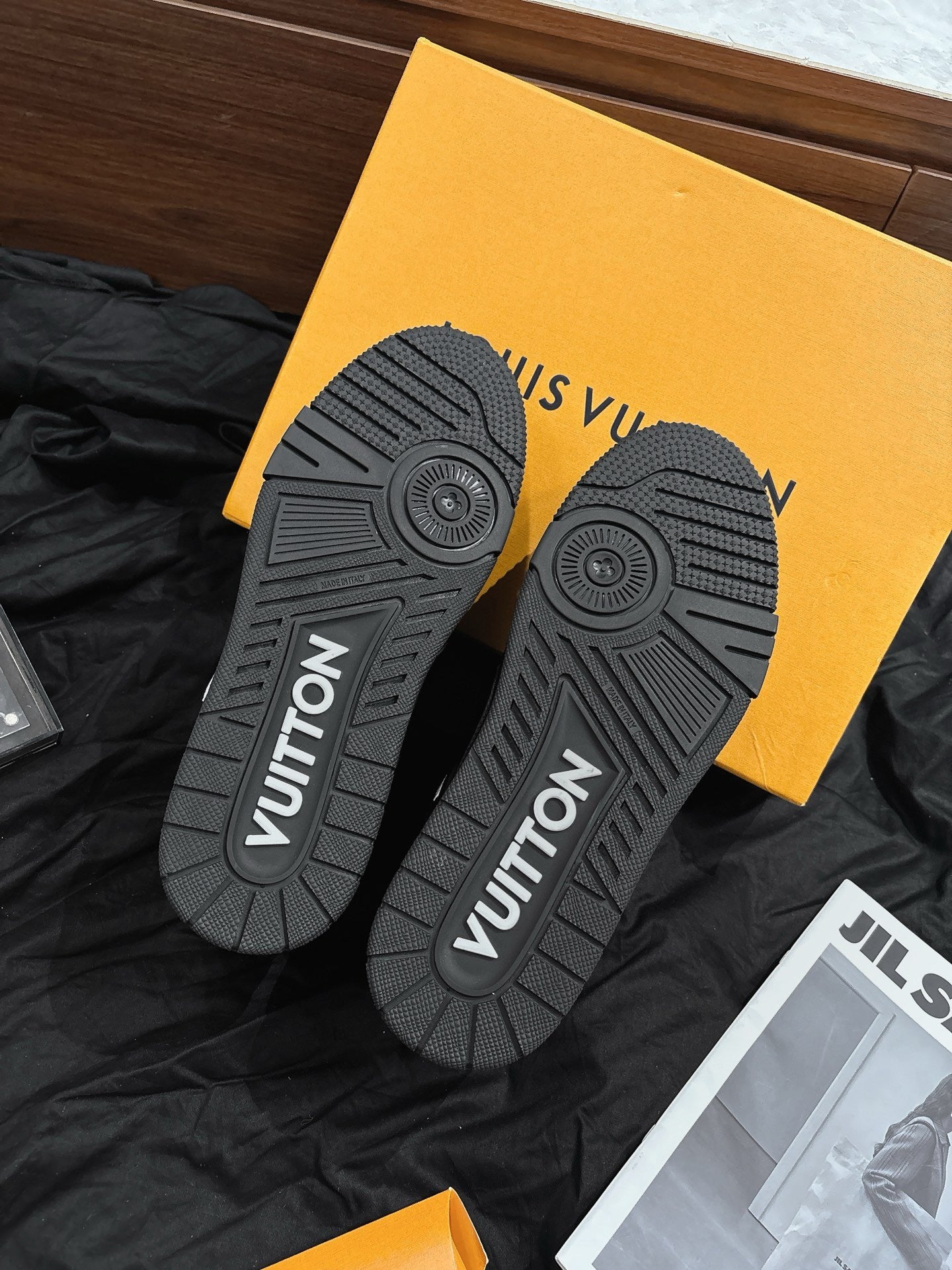 Louis Vuitton LV Trainers "Black"