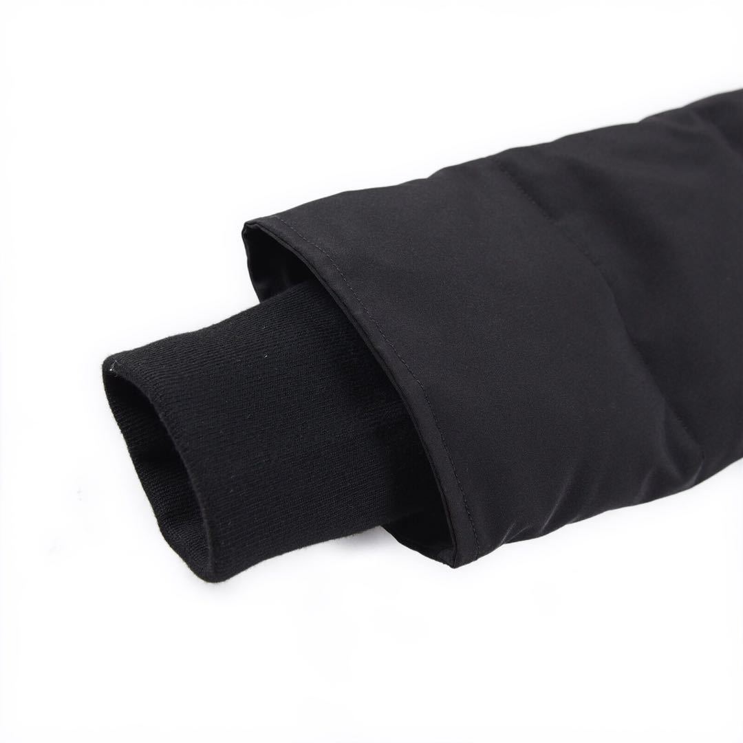 Canada Goose Wyndham Down Jacket "Black"