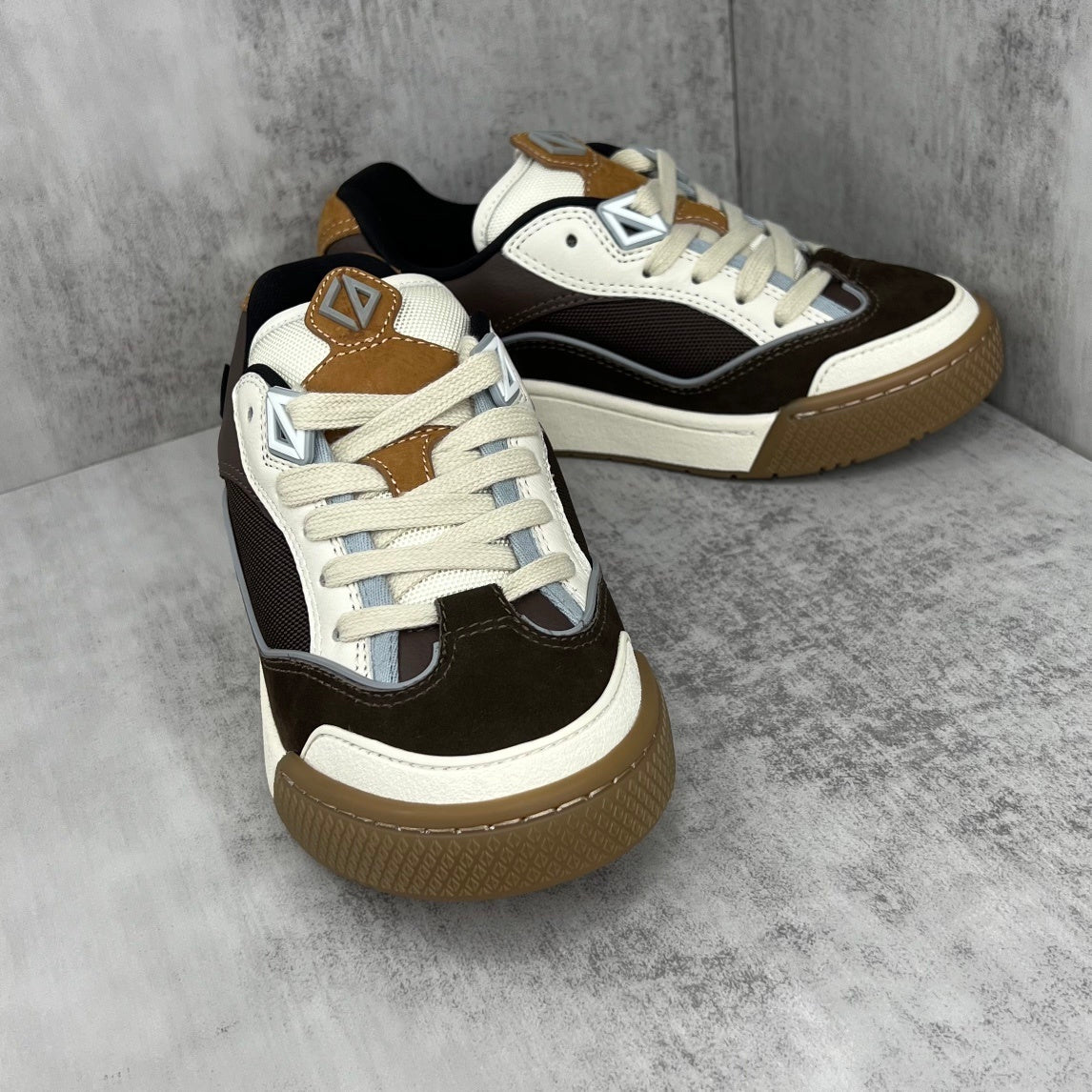 Dior x Cactus Jack B713 "Mocha"