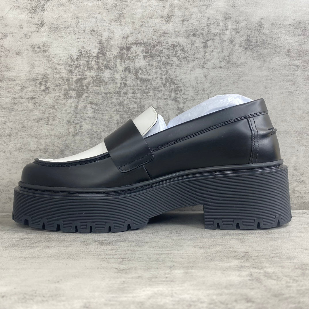 Hermes Leather Loafers "Black-White"