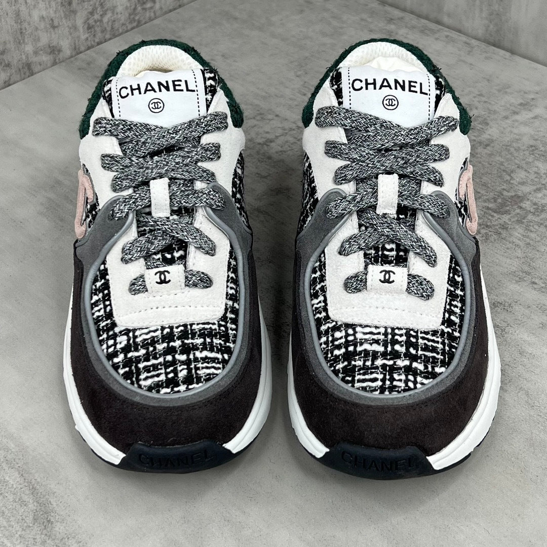 Chanel 22A "White-Grey-Brown"