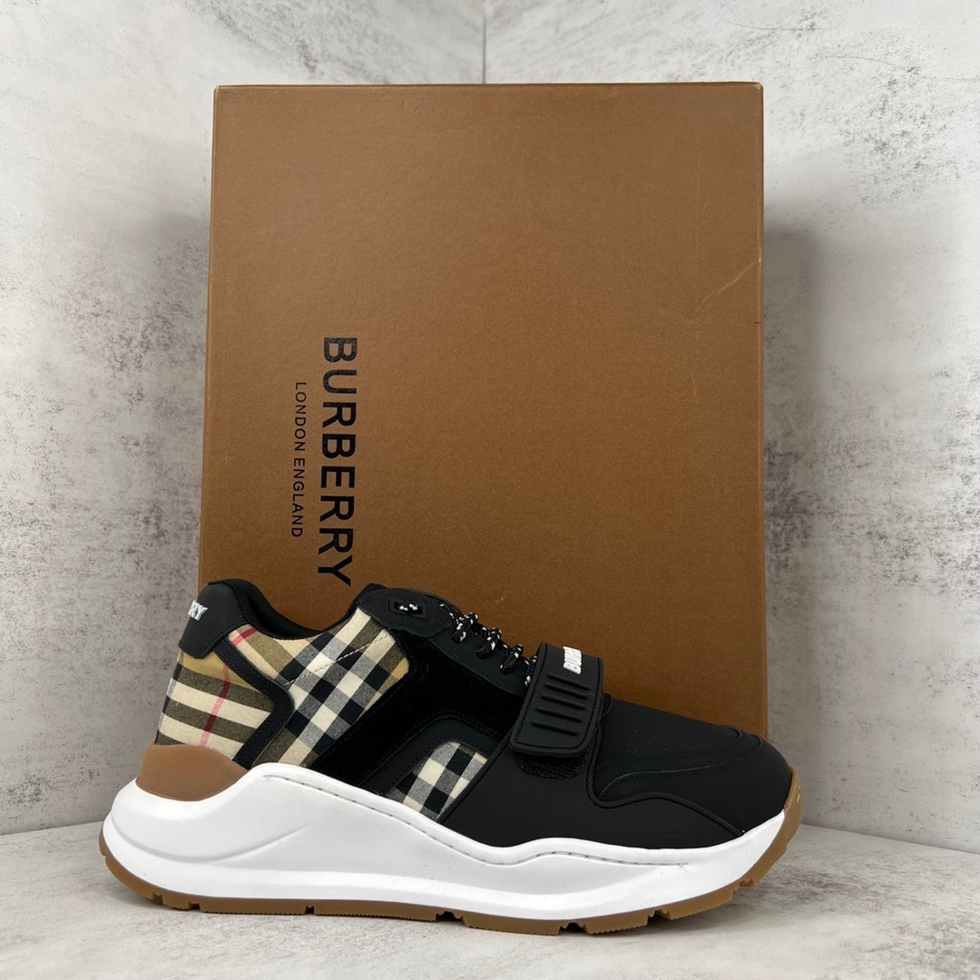 Burberry Ramsey "Black-Beige"