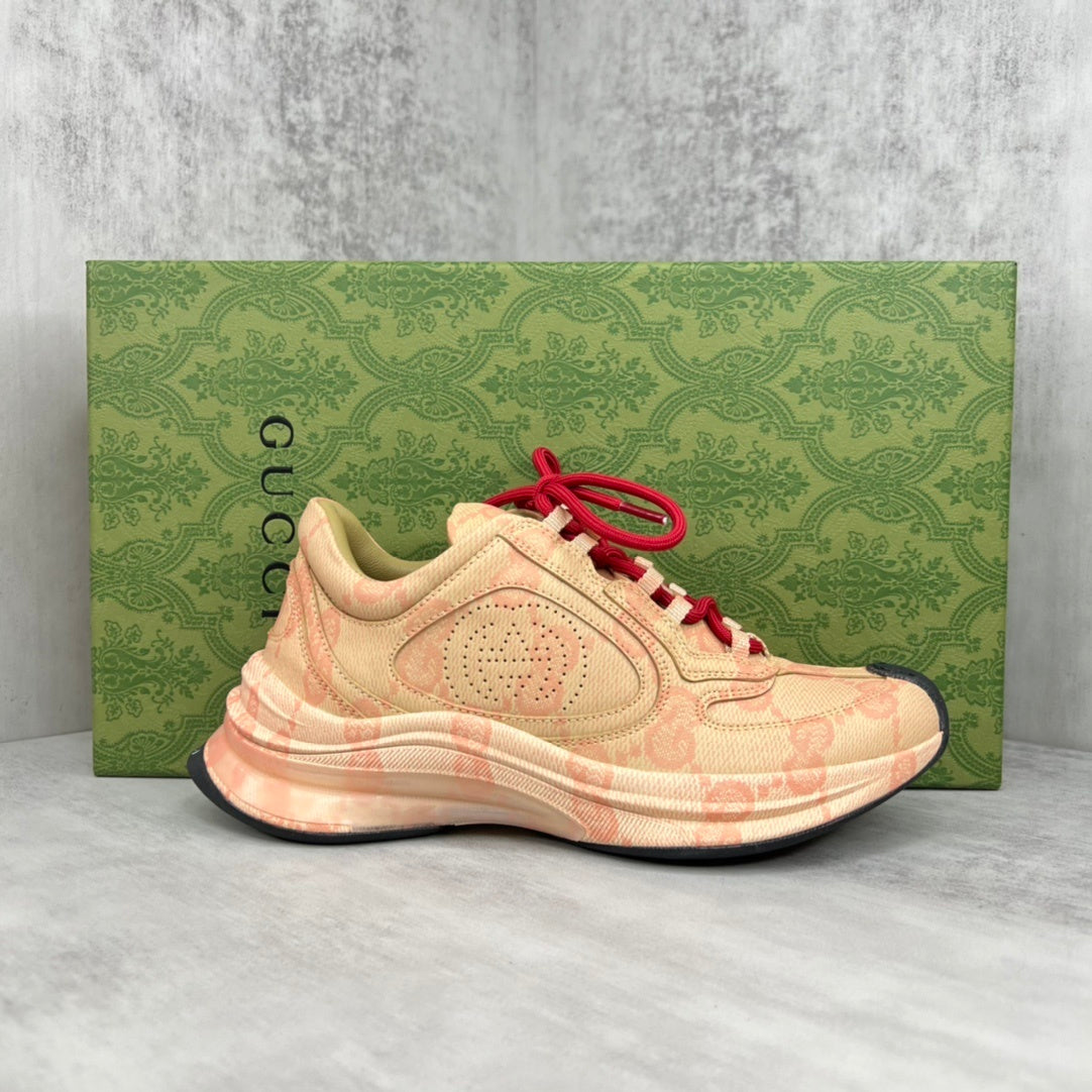 Gucci Run "Beige-Red Monogram"