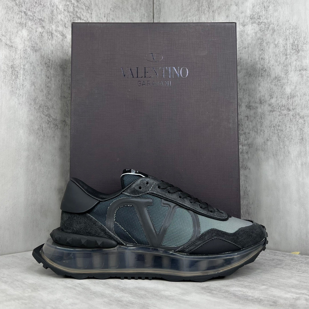 Valentino Garavani Netrunner "Black"