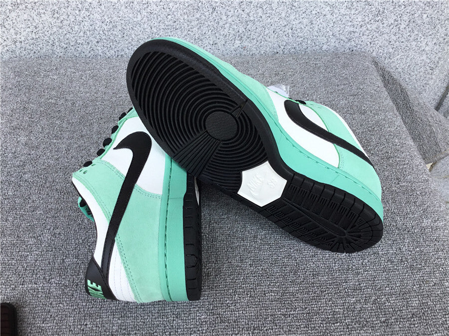 Nike Dunk SB Low "Sea Crystal"