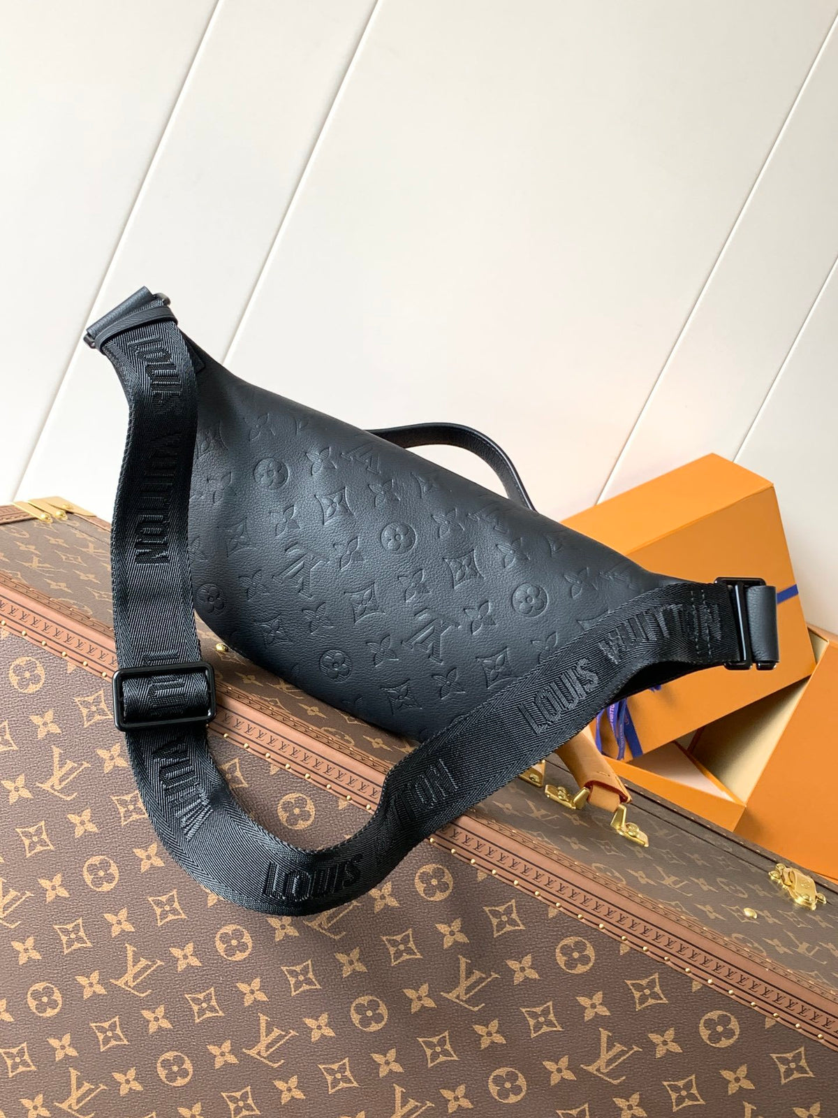 Louis Vuitton Rush Bumbag "Monogram Shadow Leather"
