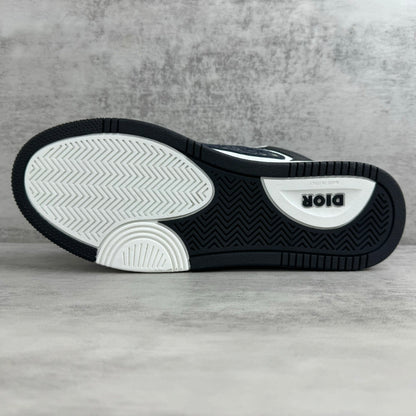Dior B57 "Black-White"