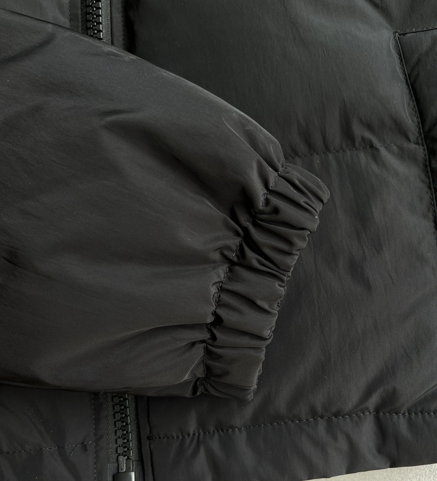 Trapstar Short Irongate Down Jacket "Black"