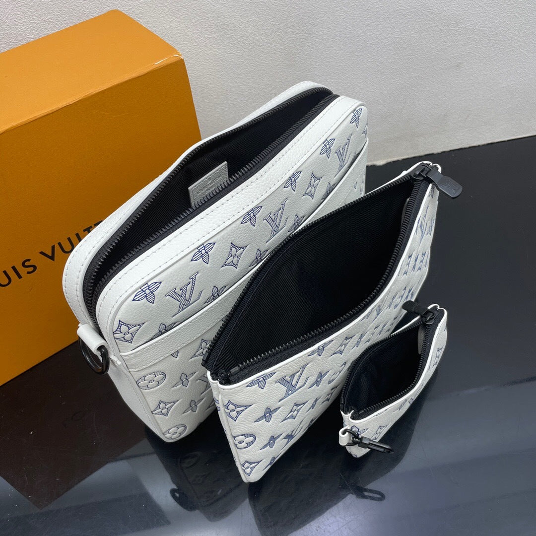 Louis Vuitton Trio Messenger