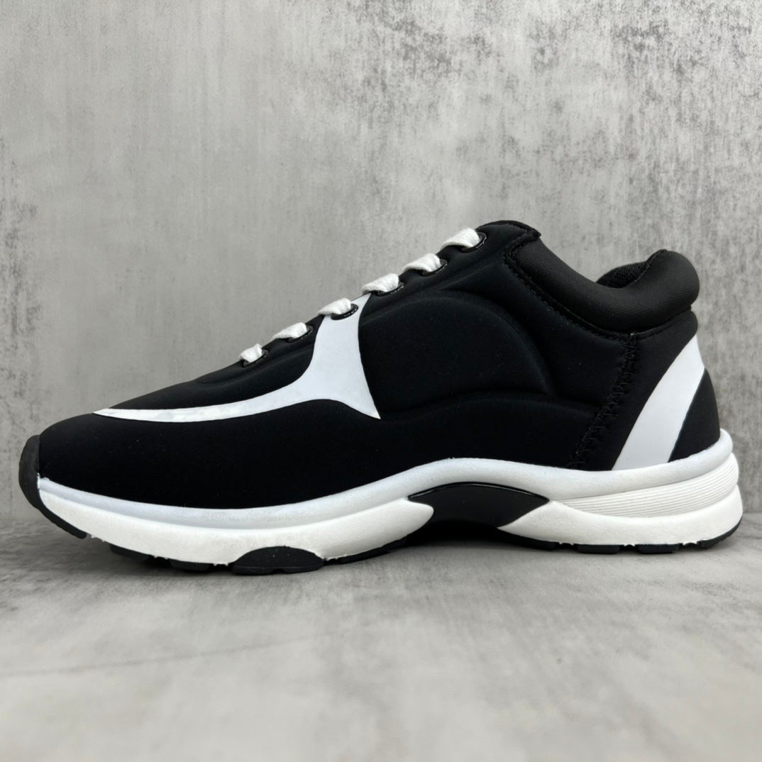 Chanel 22A "Black-White"