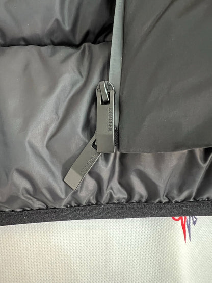 Moncler Forez Hooded Short Down Jacket "Black"