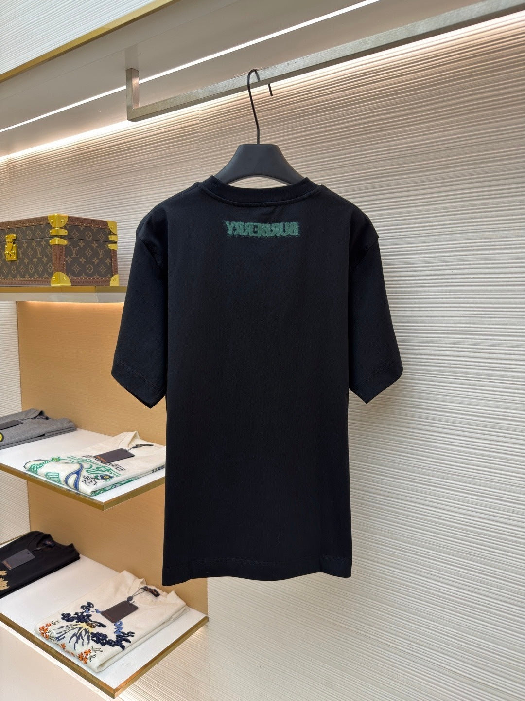 Burberry Equestrian Knight Cotton T-Shirt "Black"