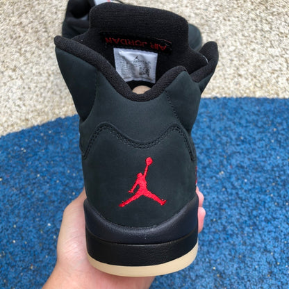 Air Jordan 5 Retro Gore-Tex "Off-Noir"