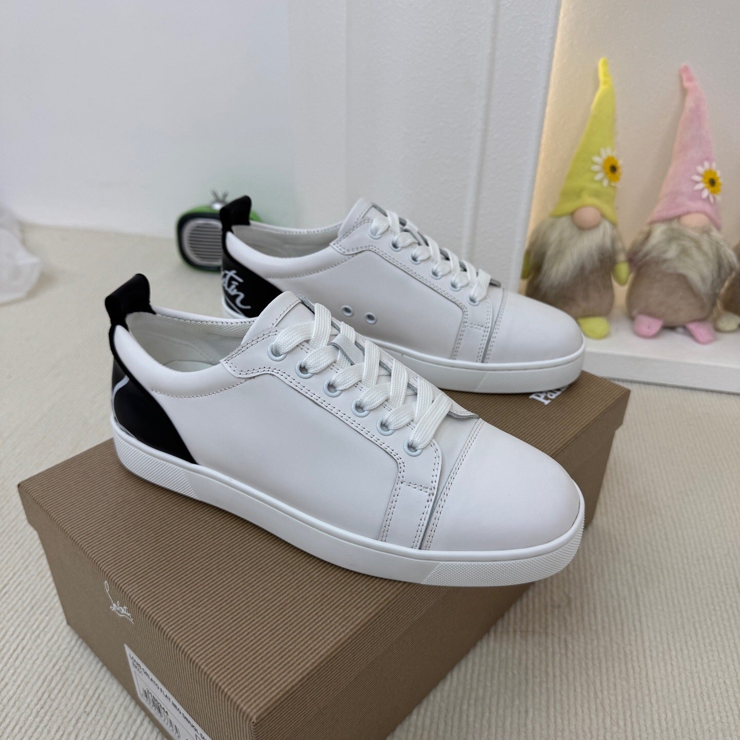 Christian Louboutin Fun Louise Junior "White-Black"