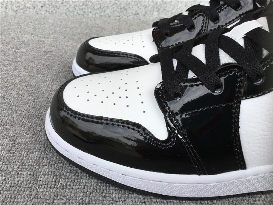 Air Jordan 1 Mid SE "Cyber Active Fuchsia"