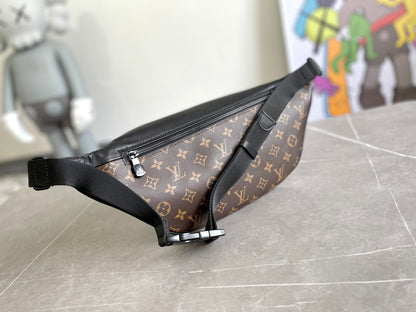 Louis Vuitton Discovery Bumbag PM