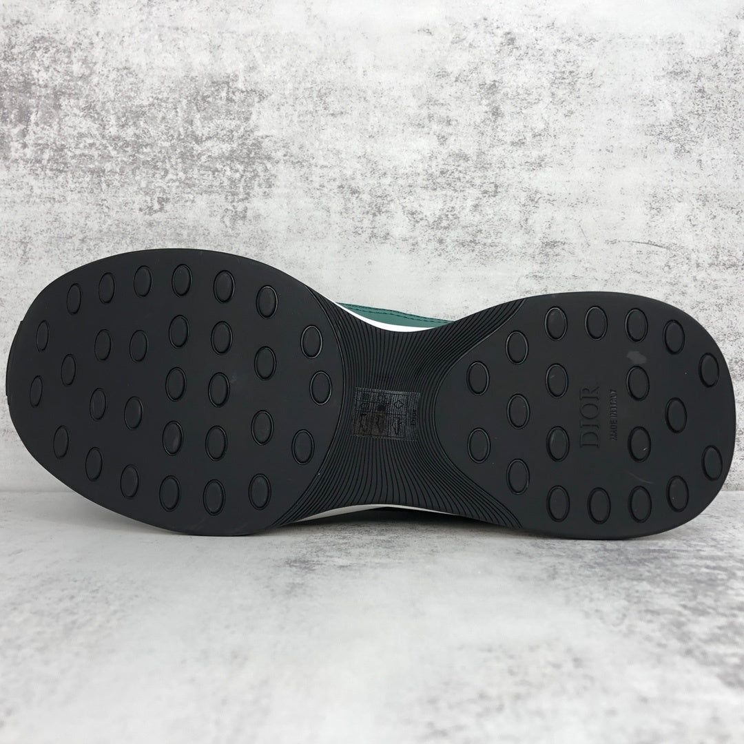 Dior B25 "Green-White"