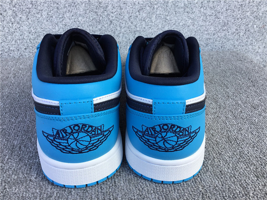 Air Jordan 1 Low "UNC"