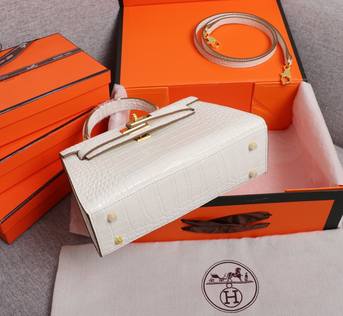 Hermès Aligator Leather Mini Kelly 20
