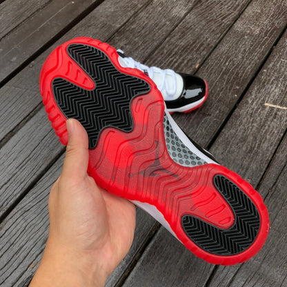 Air Jordan 11 Retro Low "Concord Bred"