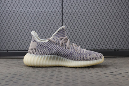 Yeezy 350 V2 "Ash Pearl"