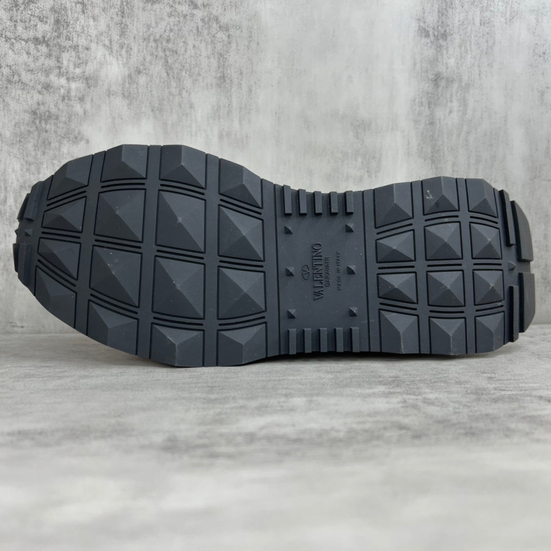 Valentino Garavani Netrunner "White-Brown-Green"