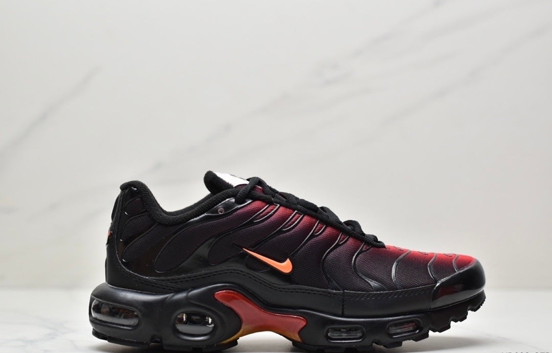 Nike Air VaporMax Plus "Black-Red"