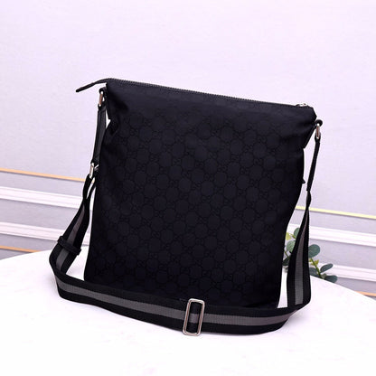 Gucci GG Messenger Bag