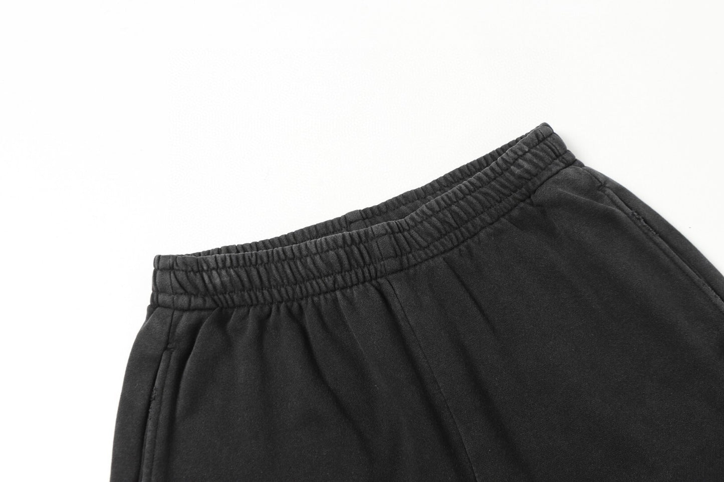 Balenciaga Shorts "Black-Red"