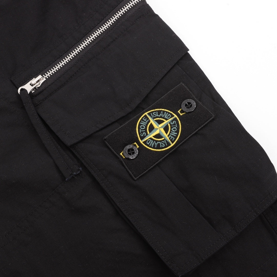 Stone Island Cargo Shorts "Black"