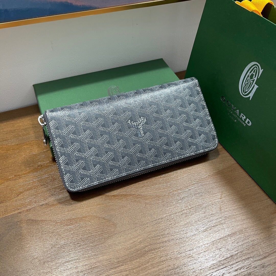 Goyard Matignon GM Wallet "Grey"