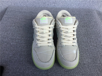 Nike SB Dunk Low "Mummy"
