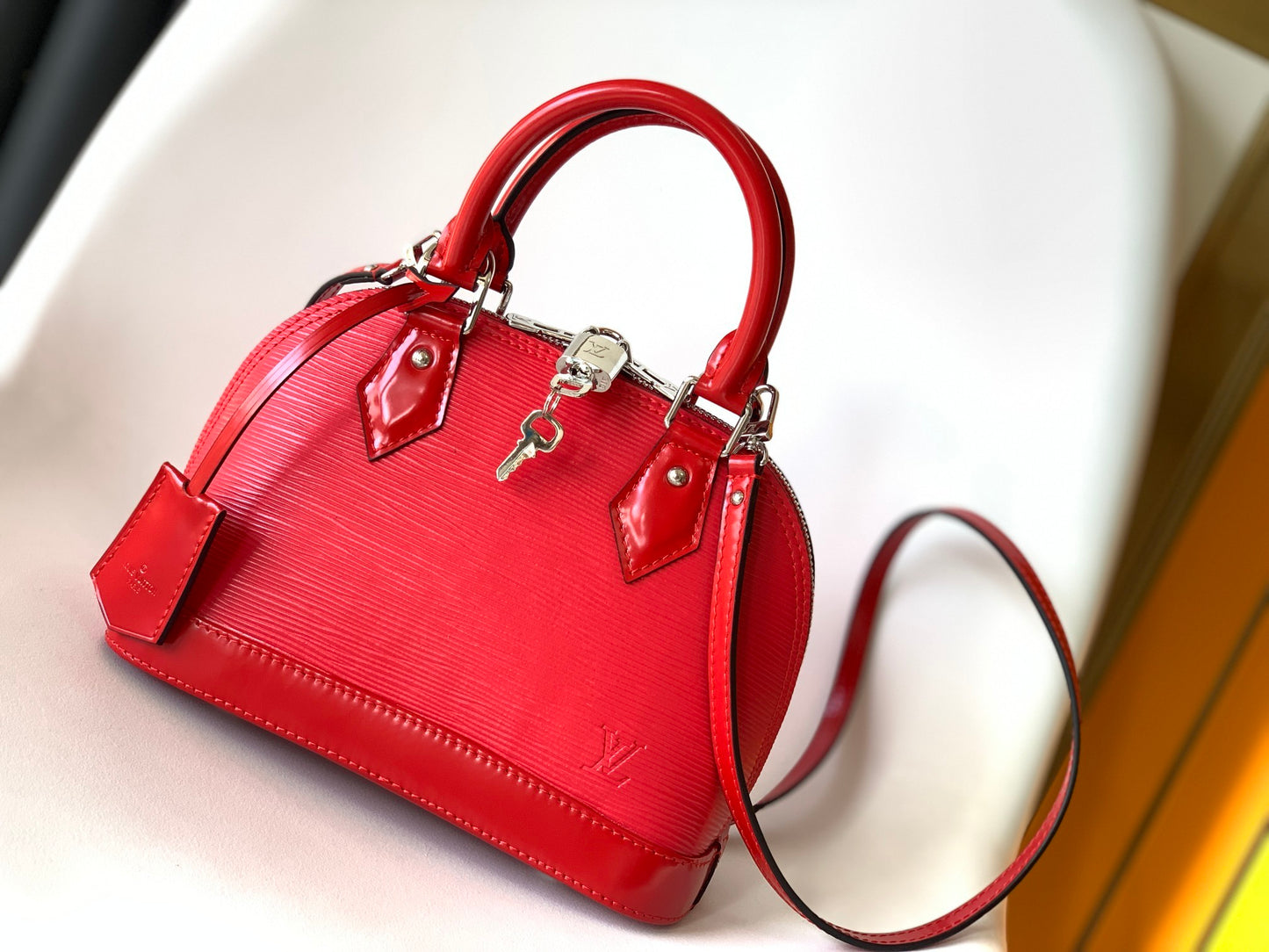 Louis Vuitton Alma BB