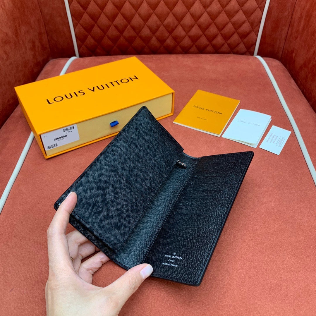 Louis Vuitton Brazza Wallet