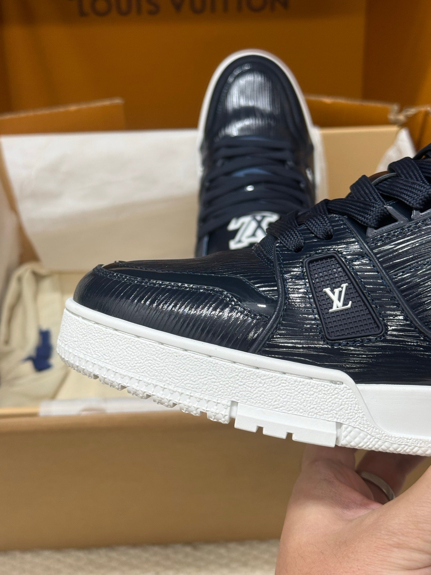 Louis Vuitton LV Trainers "Marine"