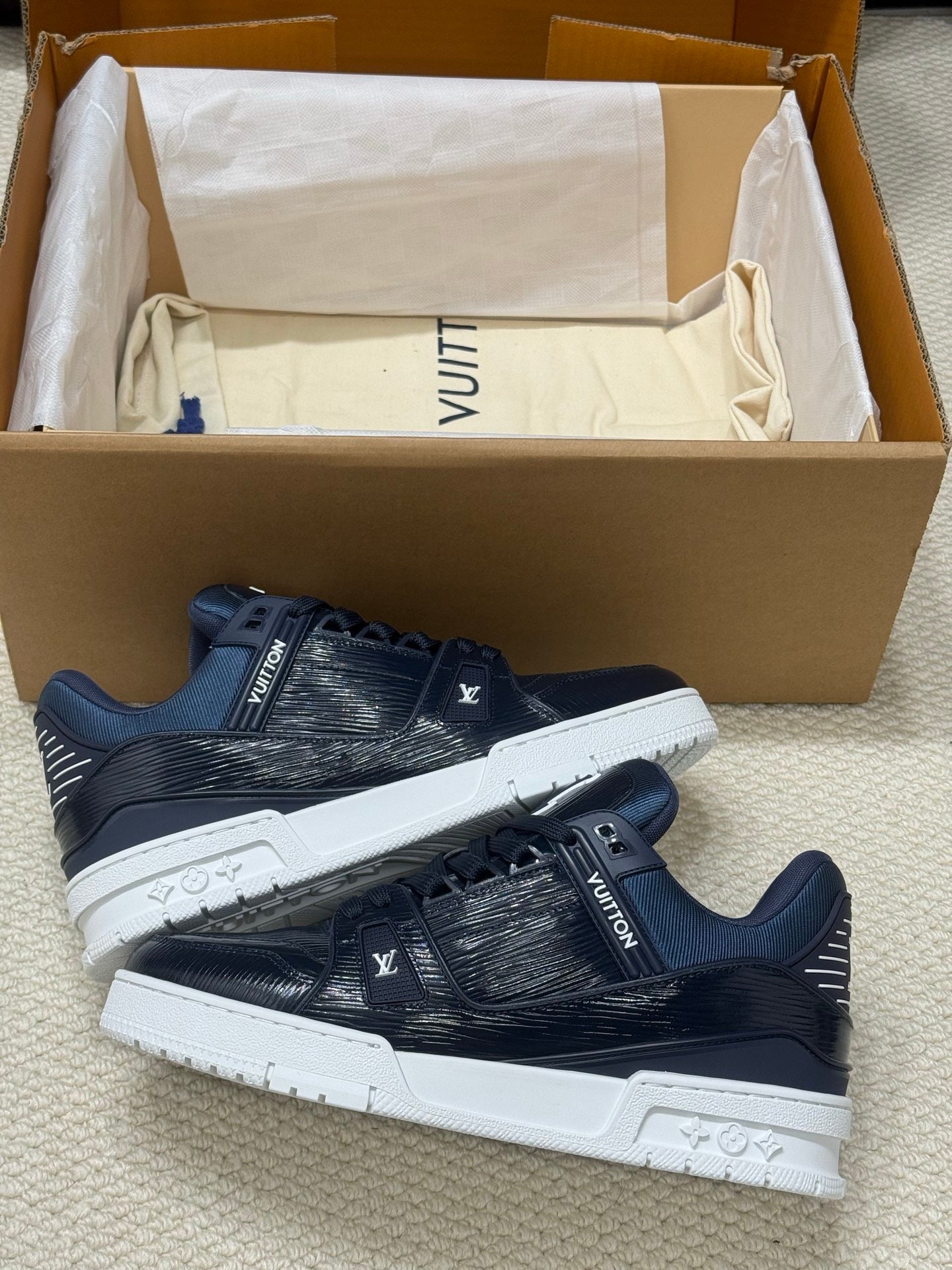 Louis Vuitton LV Trainers "Marine"