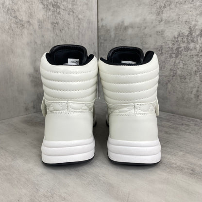 Chanel Interlocking CC High-Top Strap "White-Black"