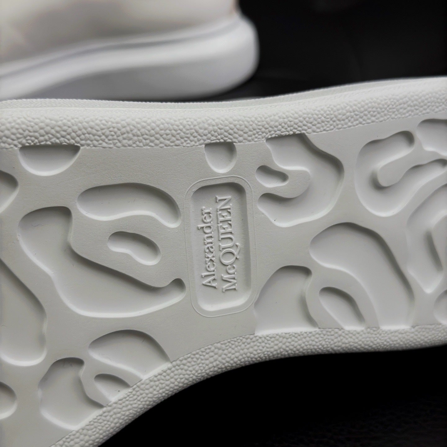 Alexander McQueen Oversized "White"